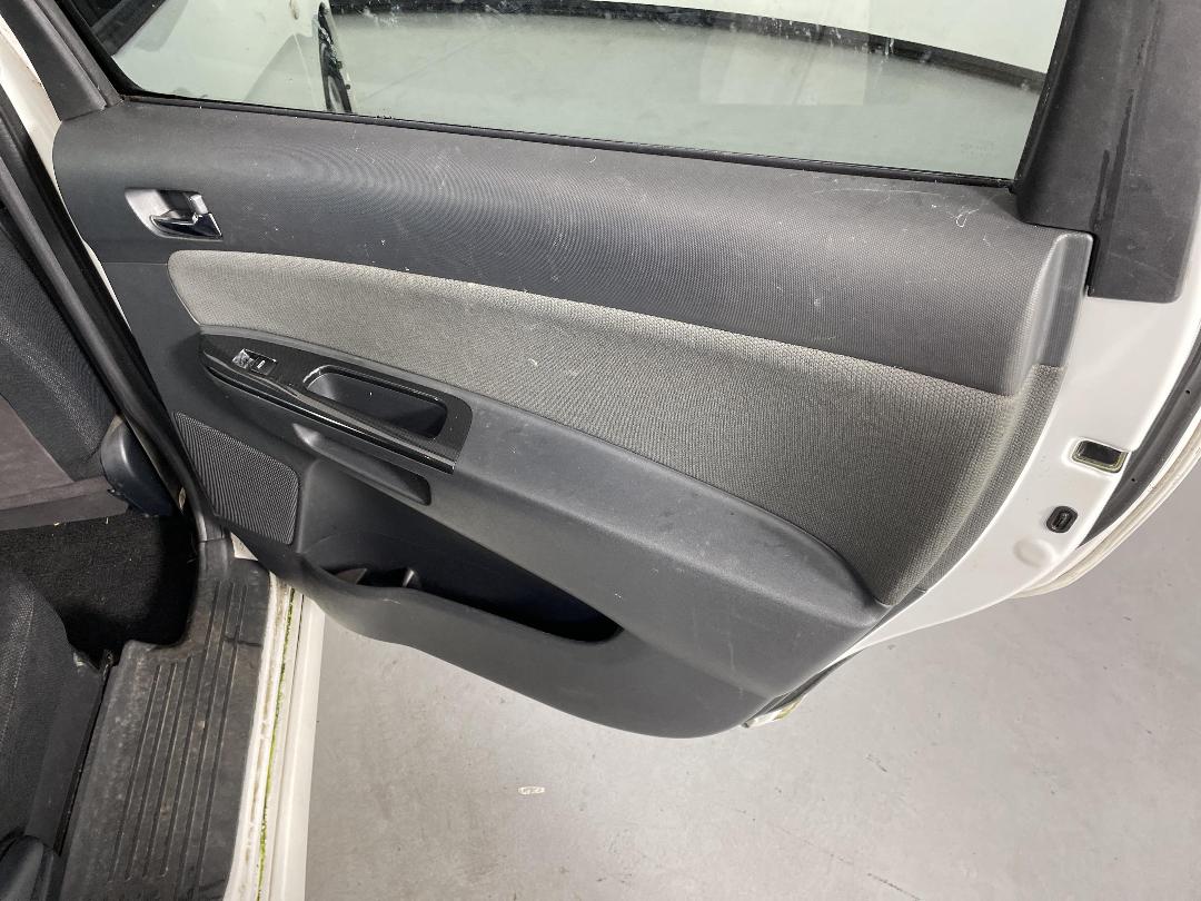 Photo '19' of Toyota Wish