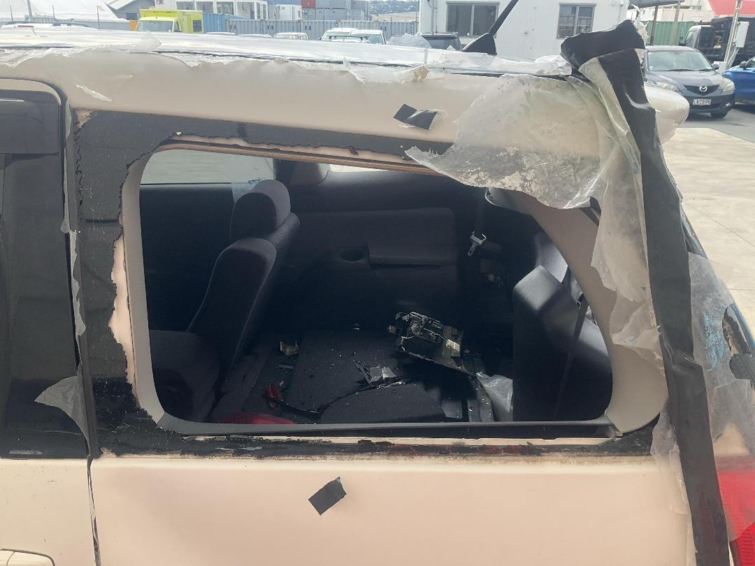 Photo '16' of Toyota Wish