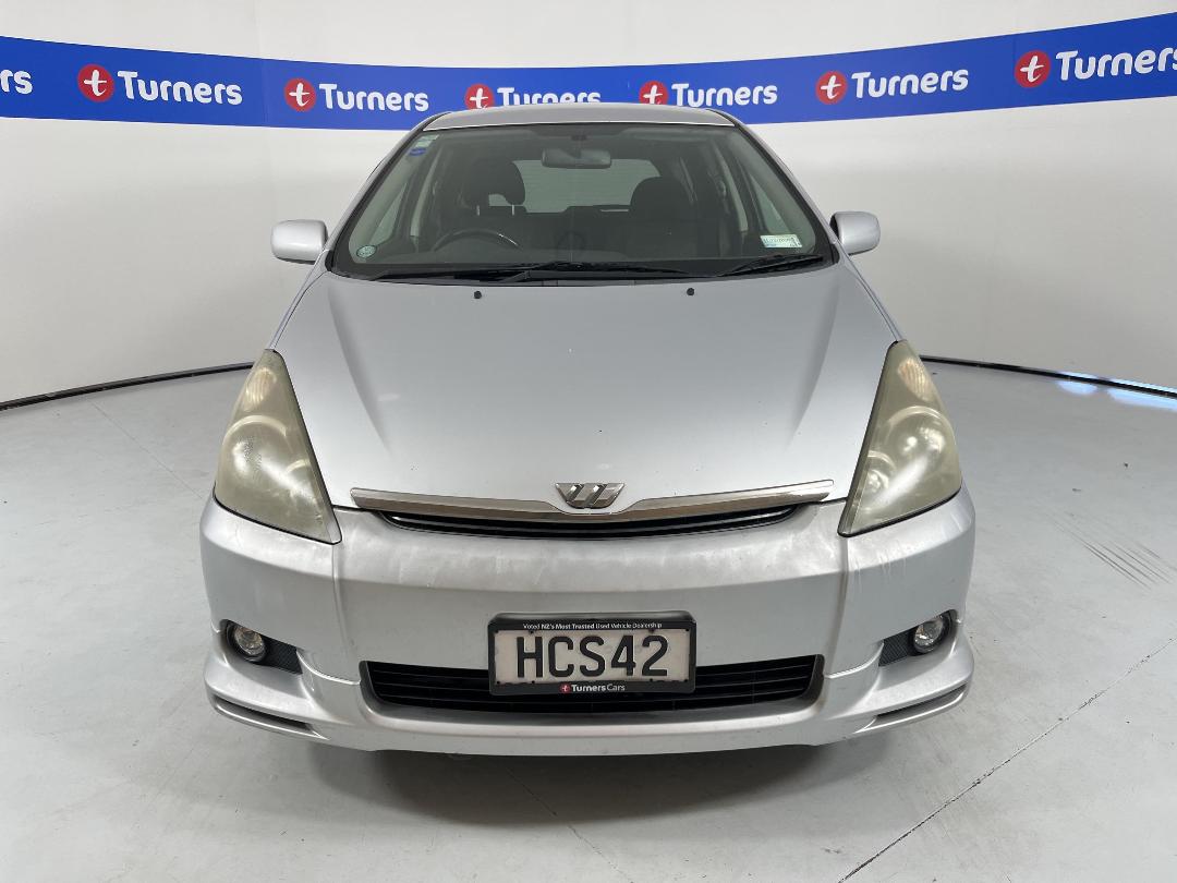 Photo '2' of Toyota Wish