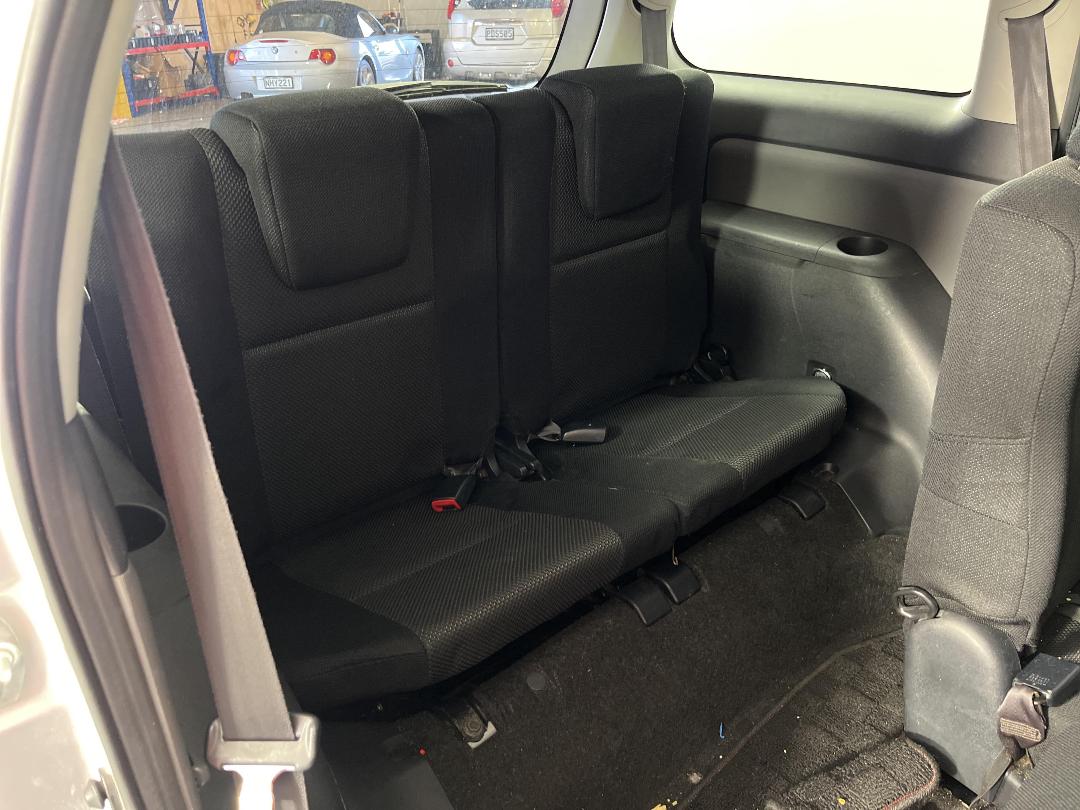 Photo '20' of Toyota Wish