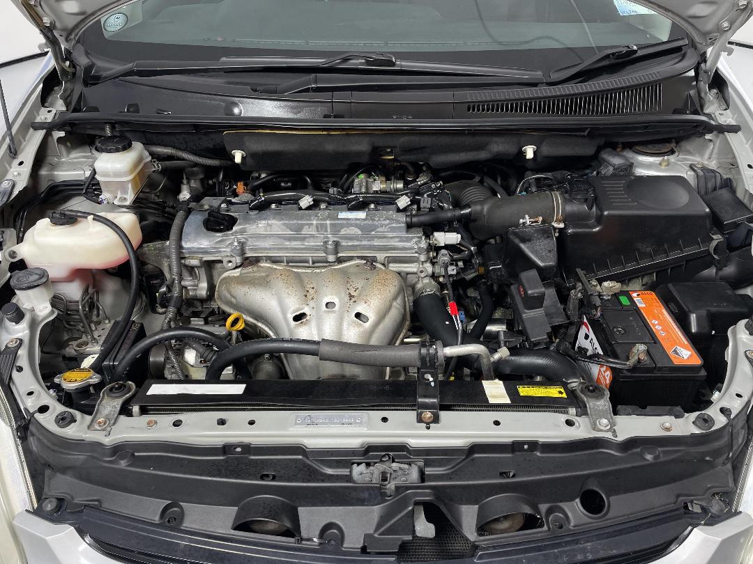 Photo '13' of Toyota Wish