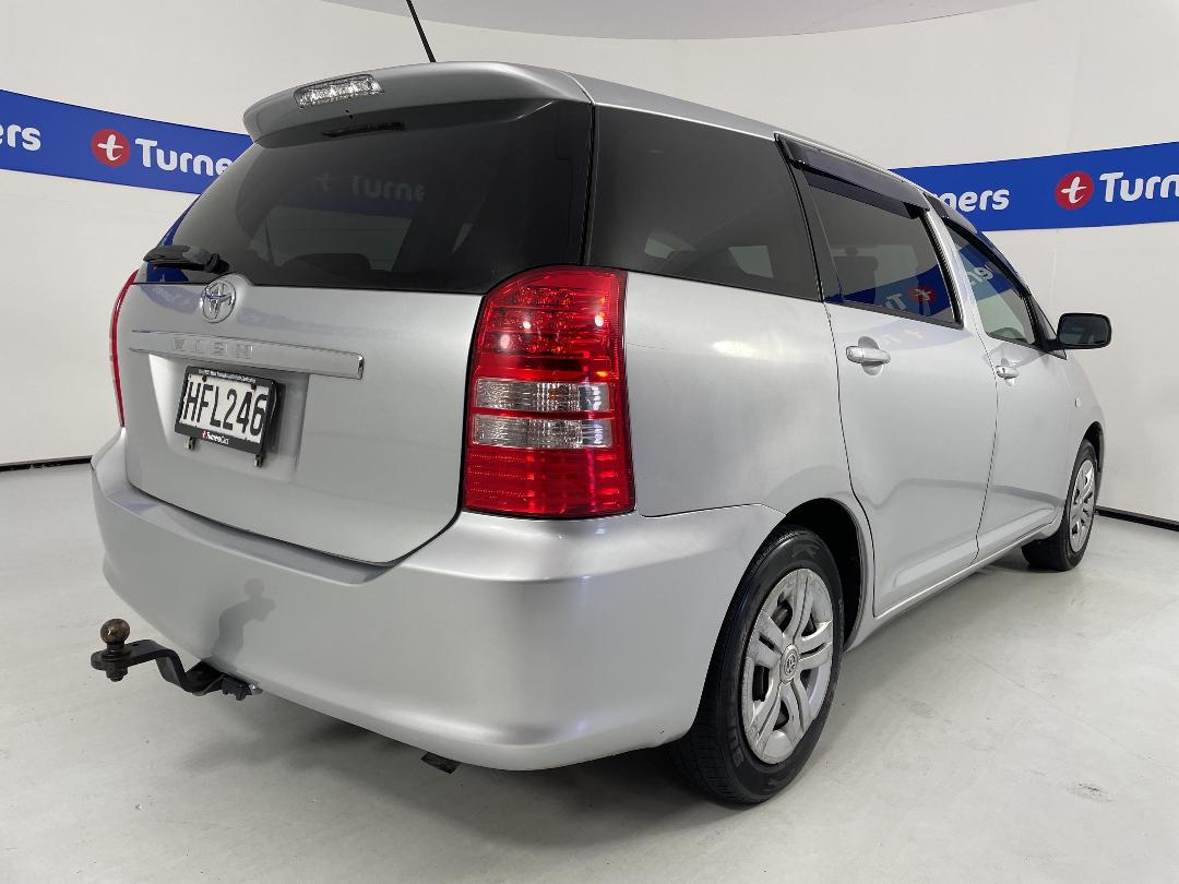 Photo '7' of Toyota Wish