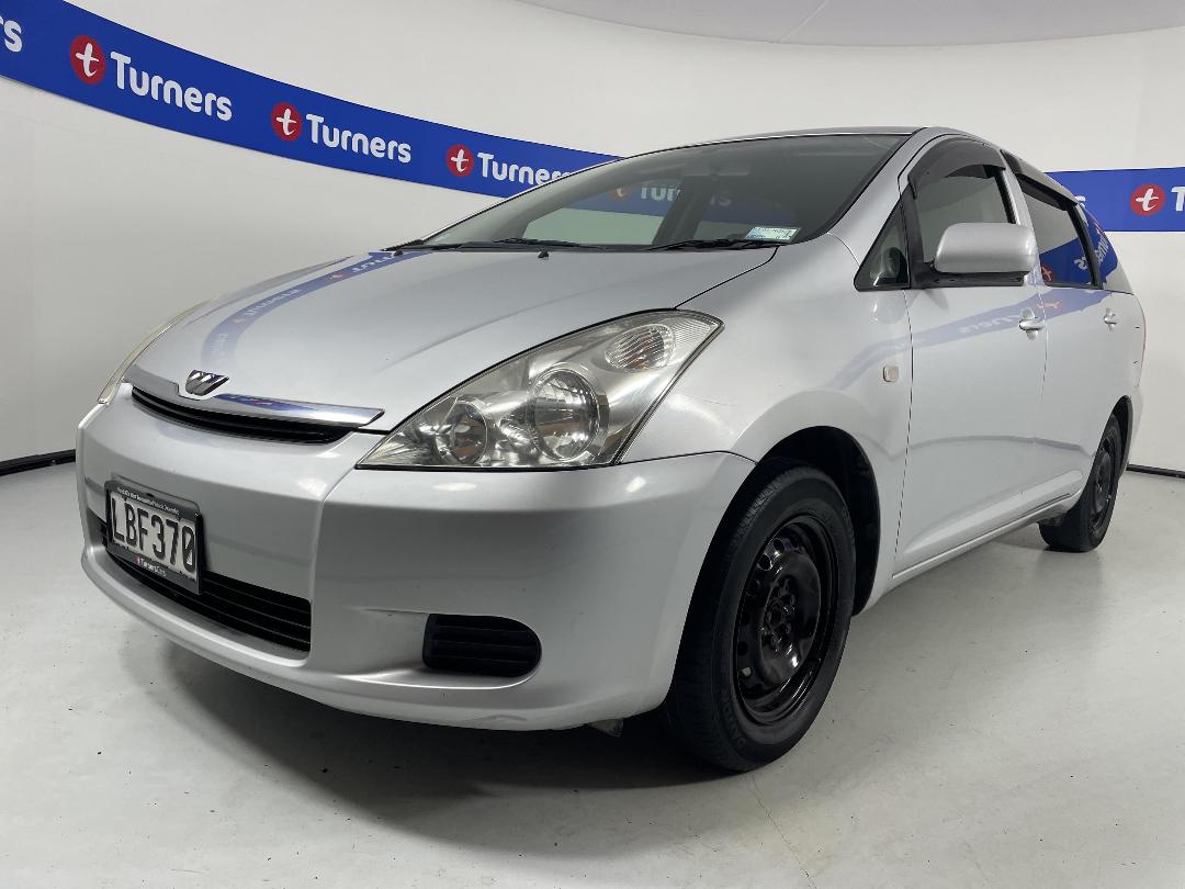 Photo '4' of Toyota Wish