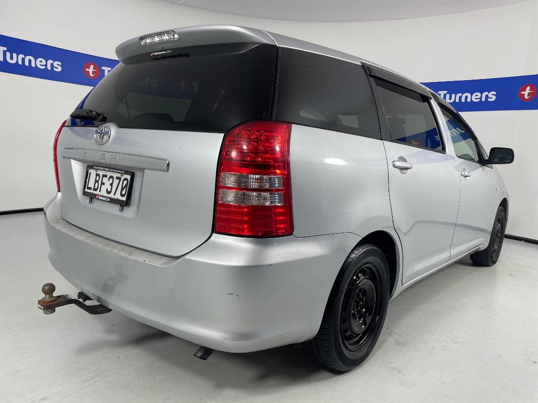 Photo '7' of Toyota Wish