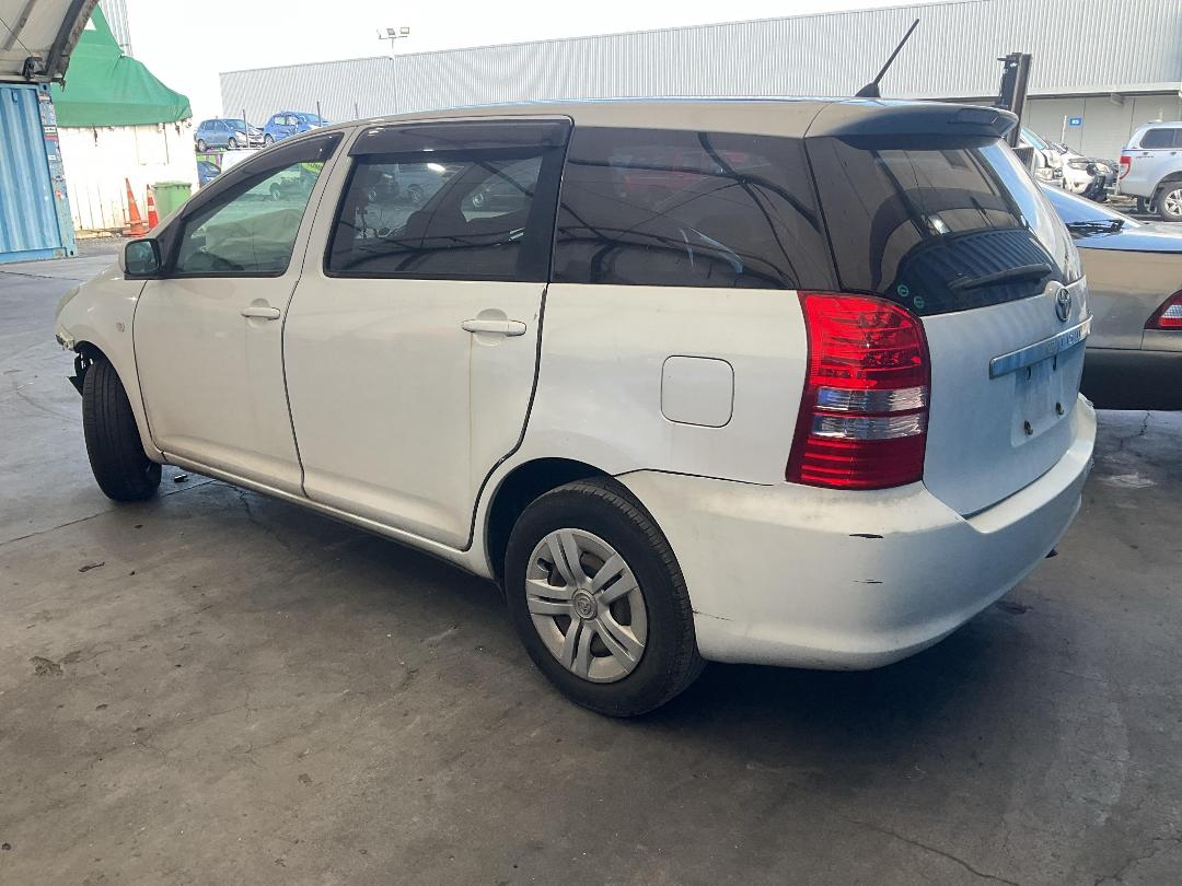 Photo '17' of Toyota Wish