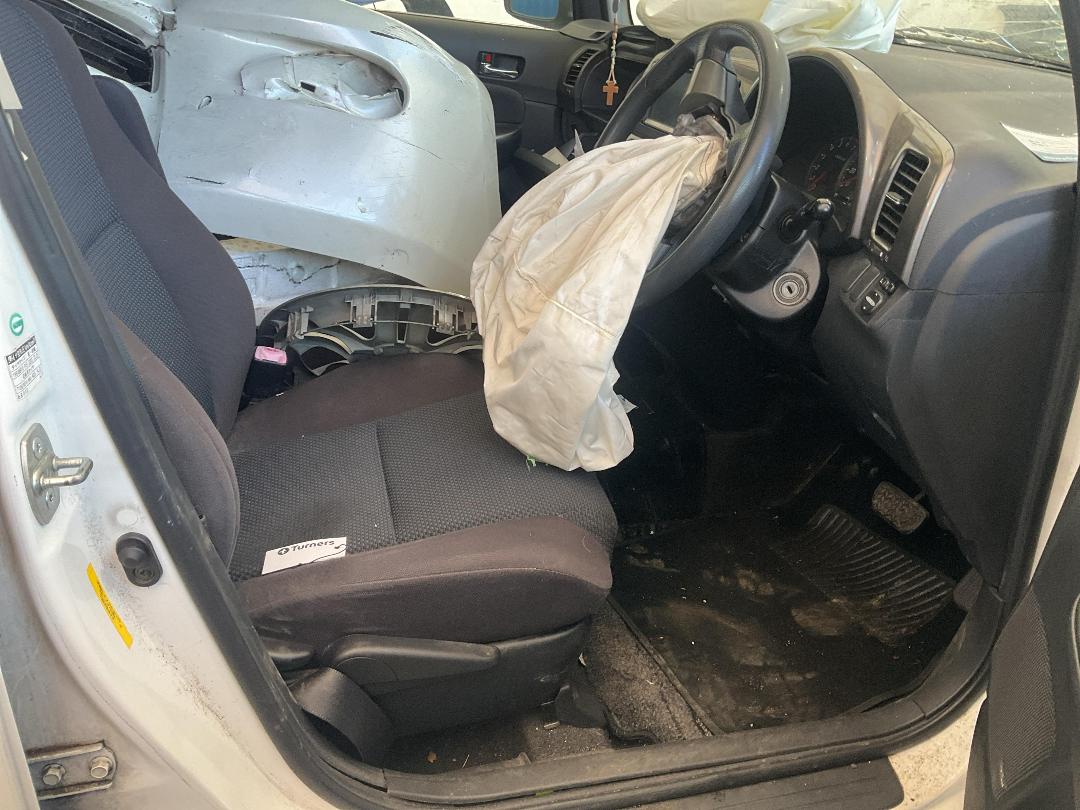 Photo '26' of Toyota Wish