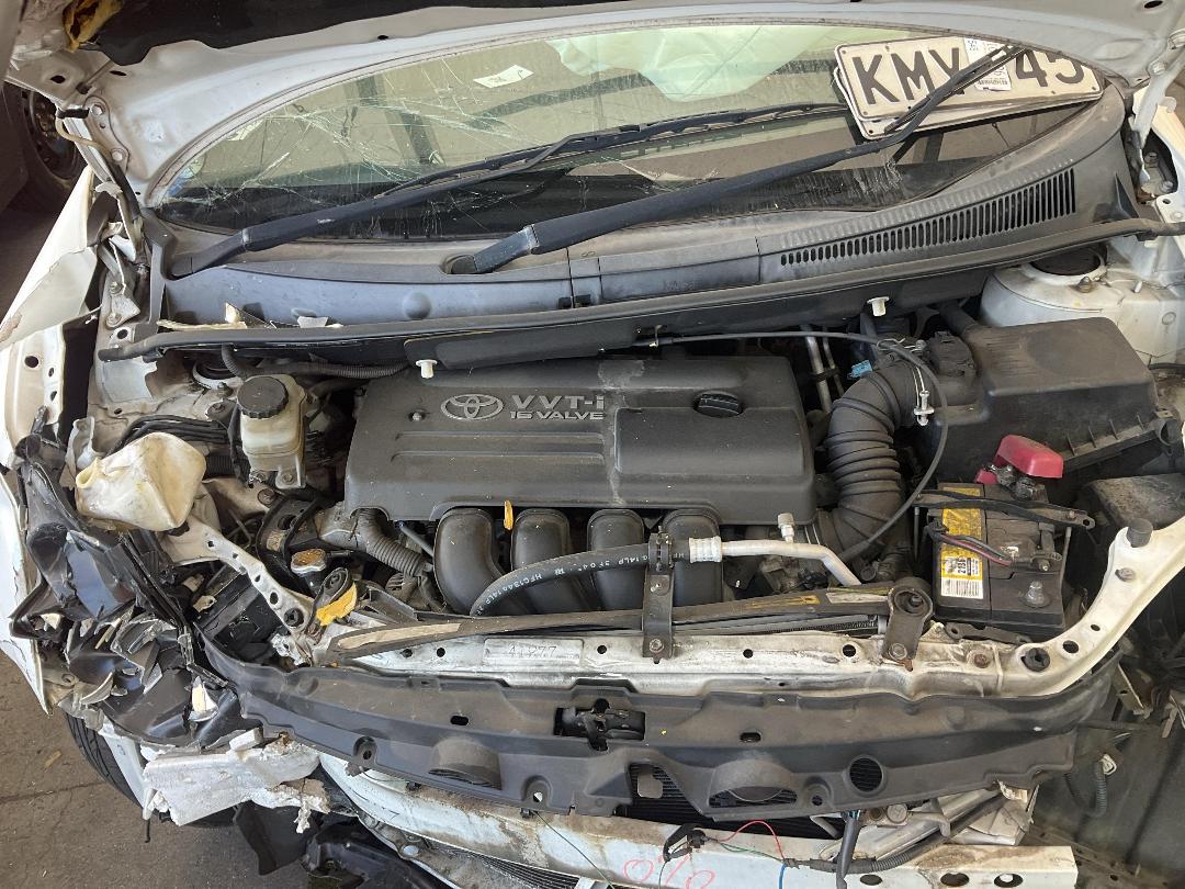 Photo '32' of Toyota Wish