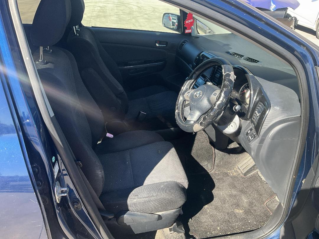 Photo '9' of Toyota Wish