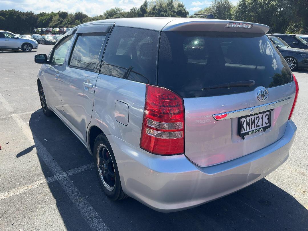 Photo '3' of Toyota Wish