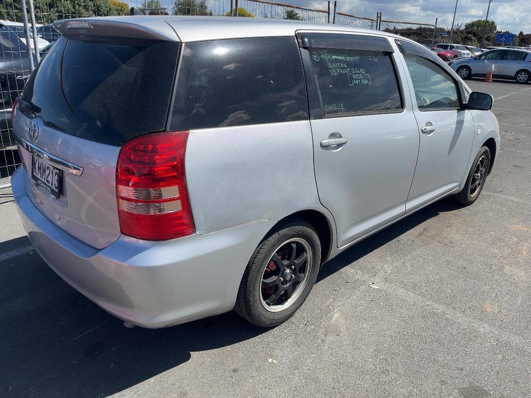 Photo '4' of Toyota Wish