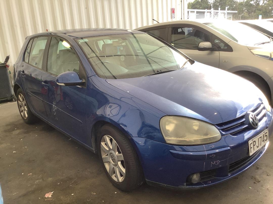 Photo '2' of Volkswagen Golf Photo '2' of Volkswagen Golf