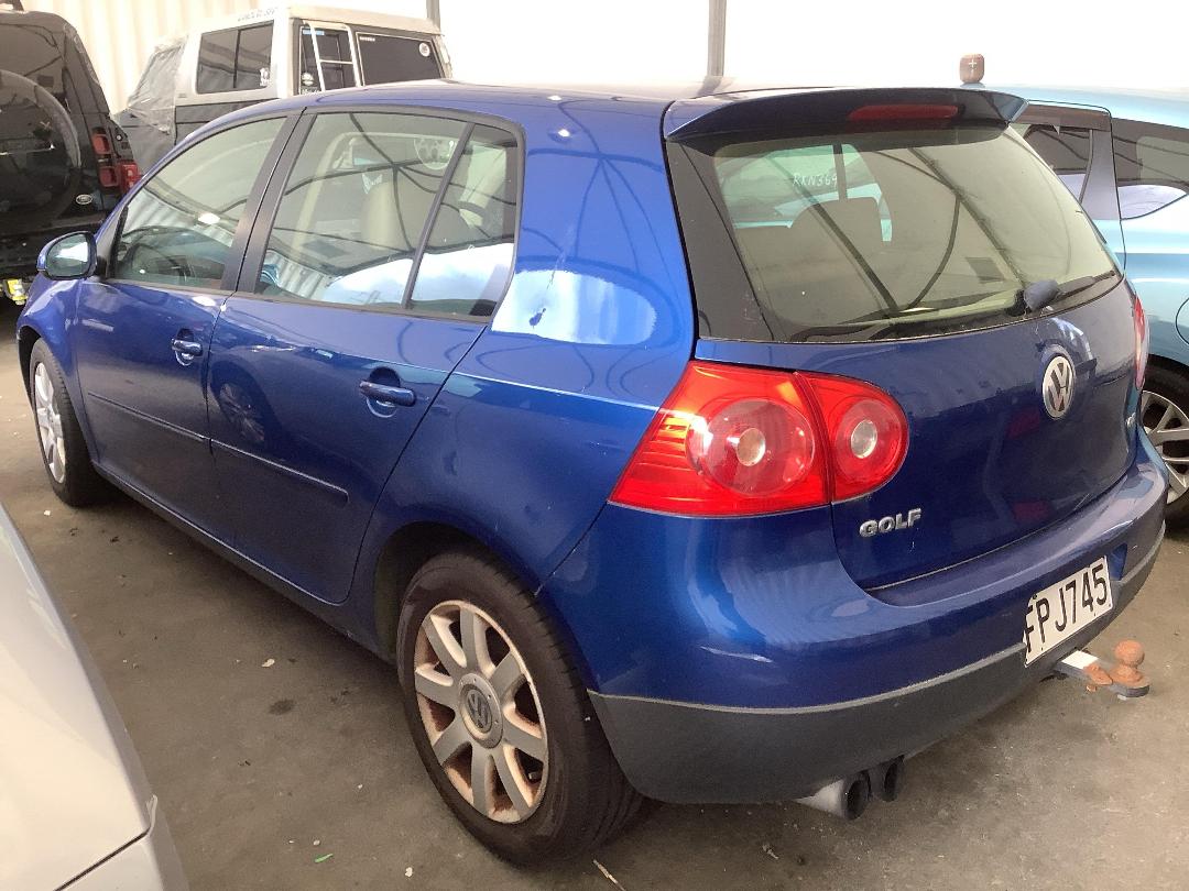 Photo '7' of Volkswagen Golf Photo '7' of Volkswagen Golf