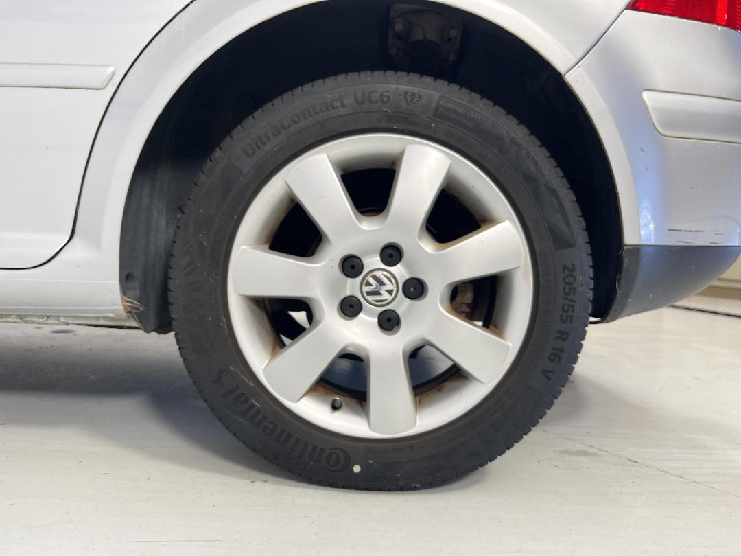 Photo '11' of Volkswagen Golf