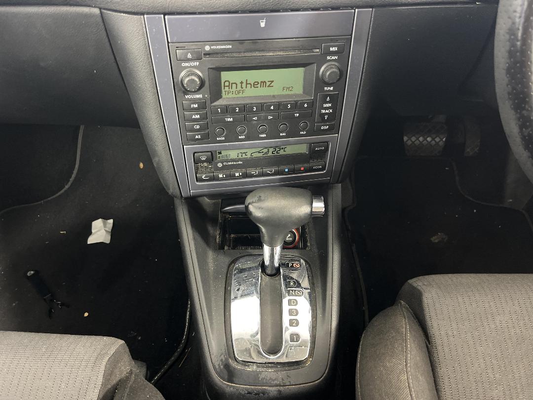 Photo '18' of Volkswagen Golf