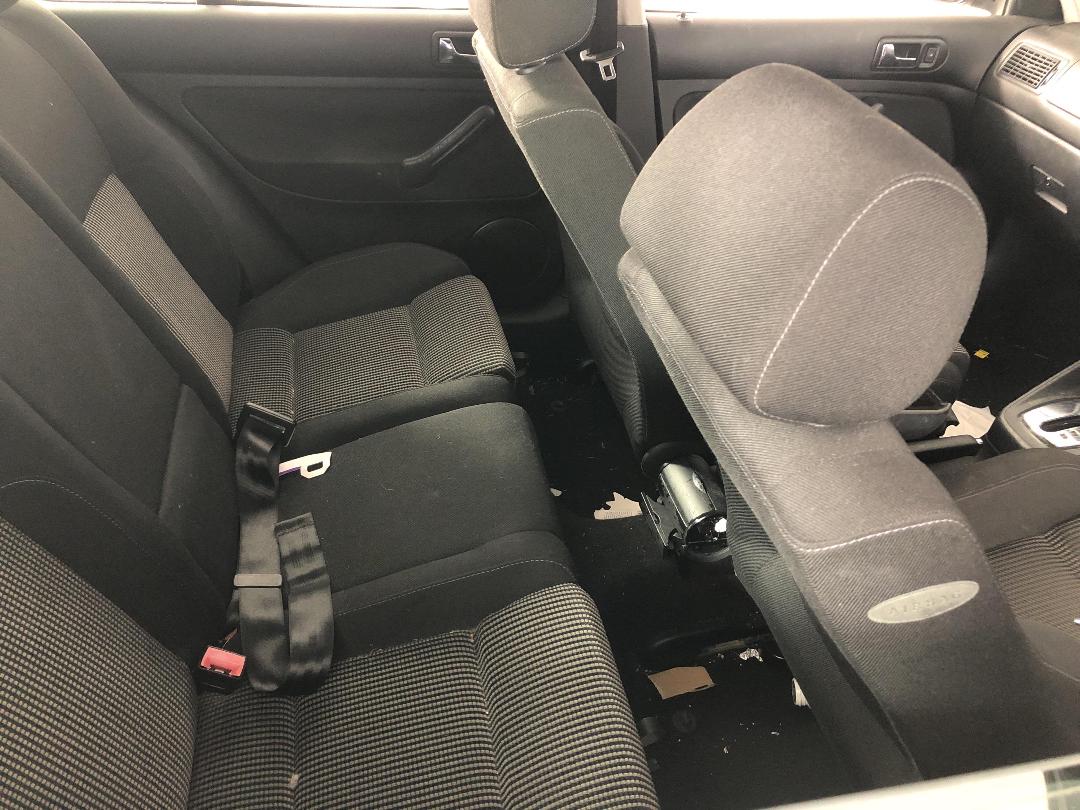 Photo '16' of Volkswagen Golf Photo '16' of Volkswagen Golf