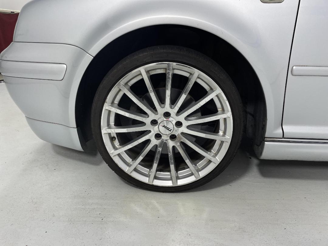 Photo '10' of Volkswagen Golf