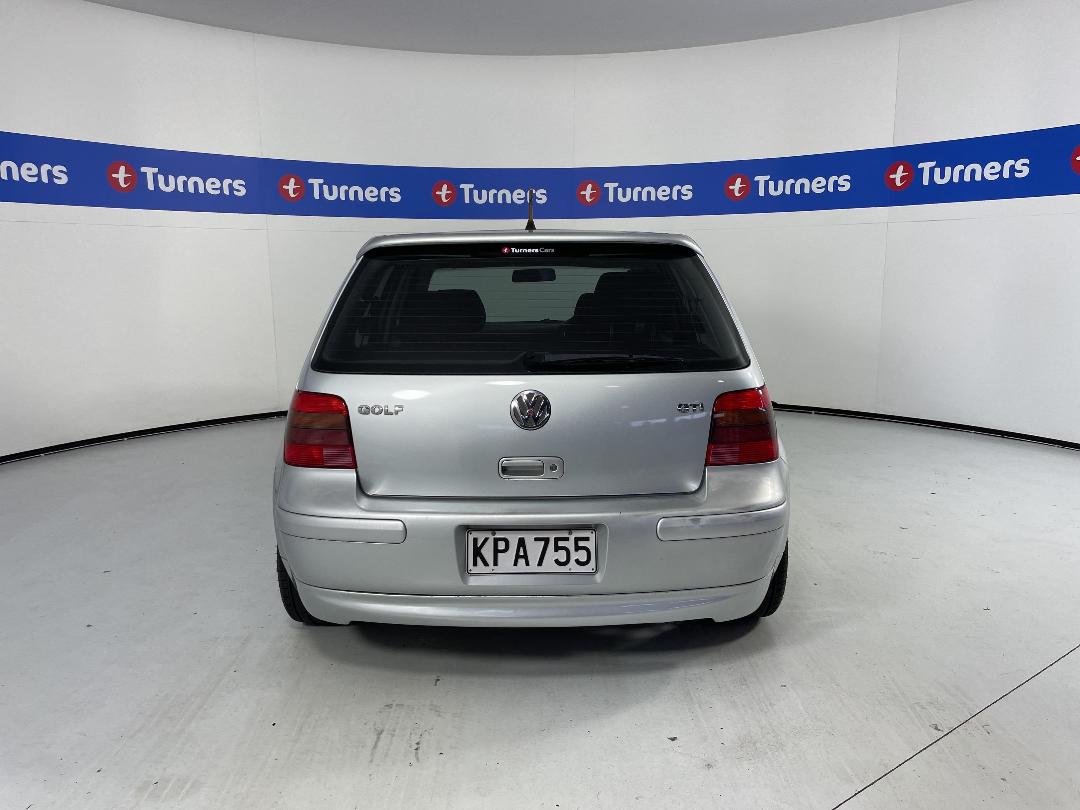 Photo '6' of Volkswagen Golf