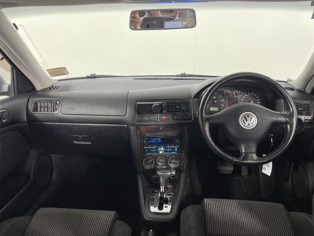 Photo '17' of Volkswagen Golf