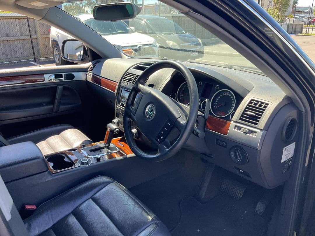 Photo '6' of Volkswagen Touareg 3.2V6