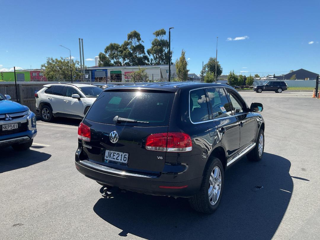 Photo '3' of Volkswagen Touareg 3.2V6