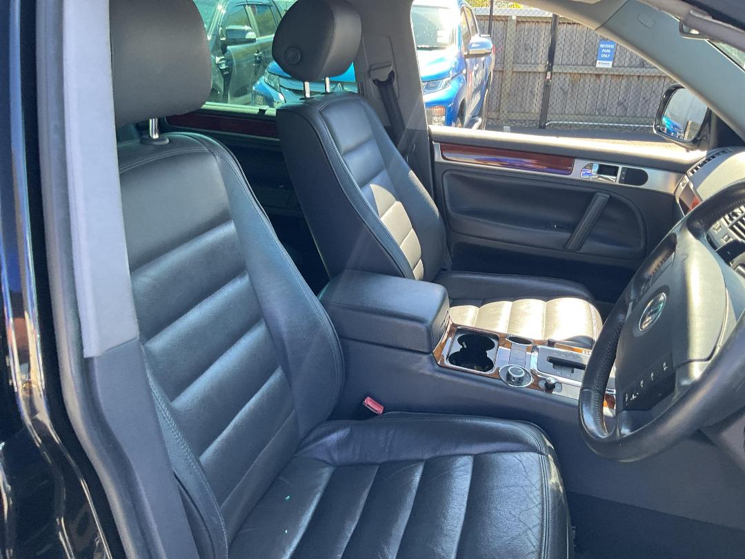 Photo '8' of Volkswagen Touareg 3.2V6