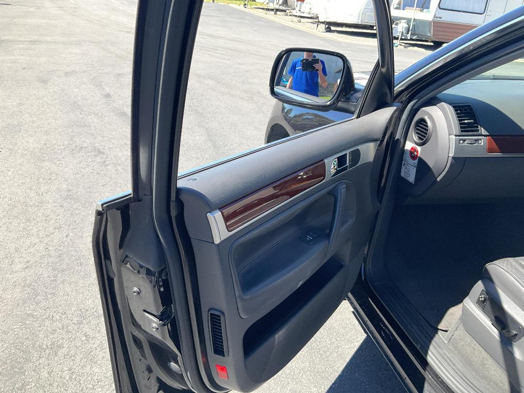 Photo '14' of Volkswagen Touareg 3.2V6