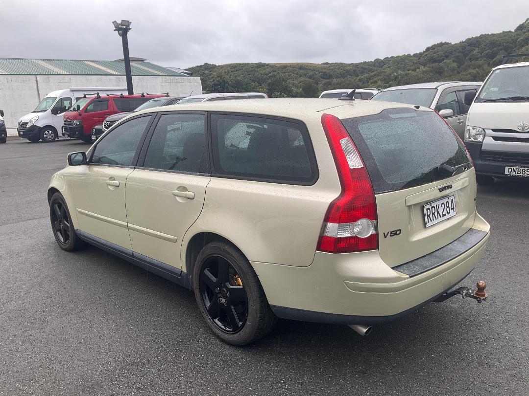 Photo '5' of Volvo V50
