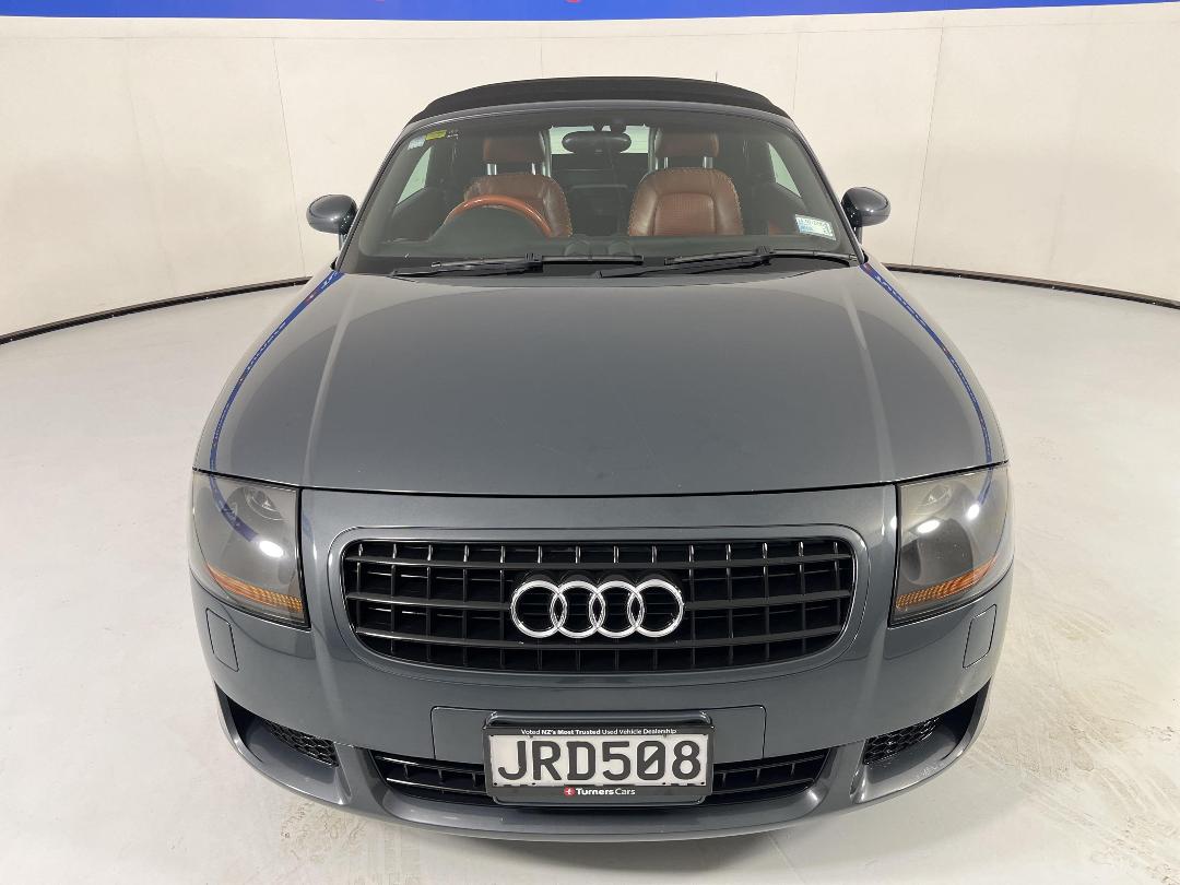 Photo '2' of Audi TT Photo '2' of Audi TT