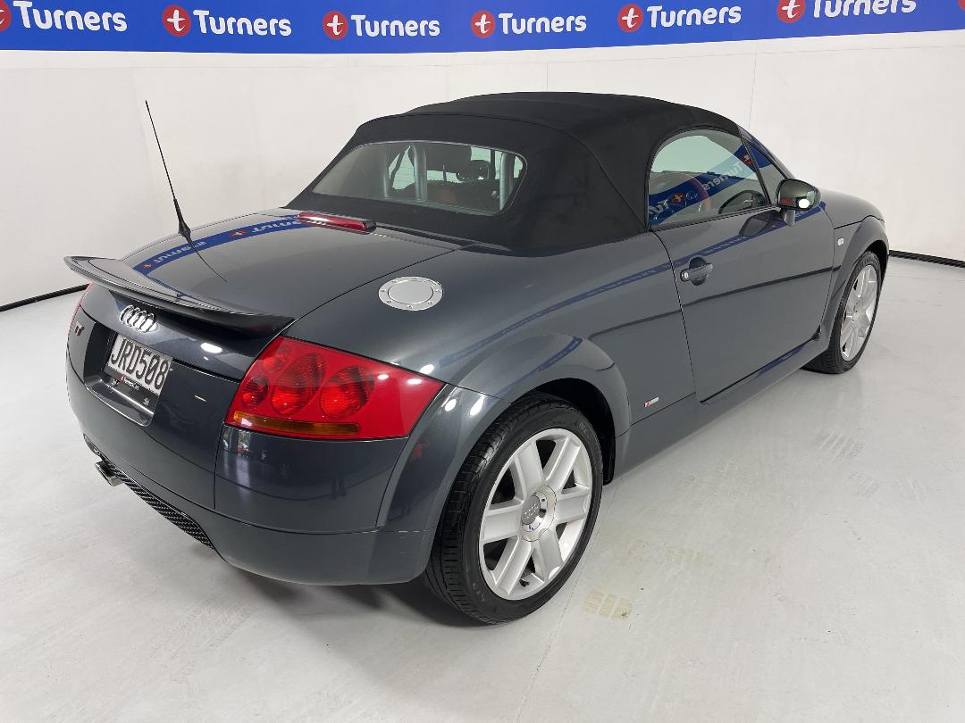 Photo '7' of Audi TT Photo '7' of Audi TT