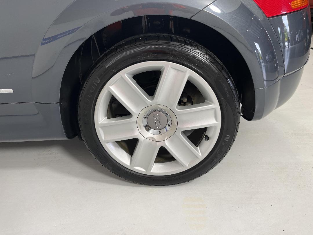 Photo '11' of Audi TT Photo '11' of Audi TT