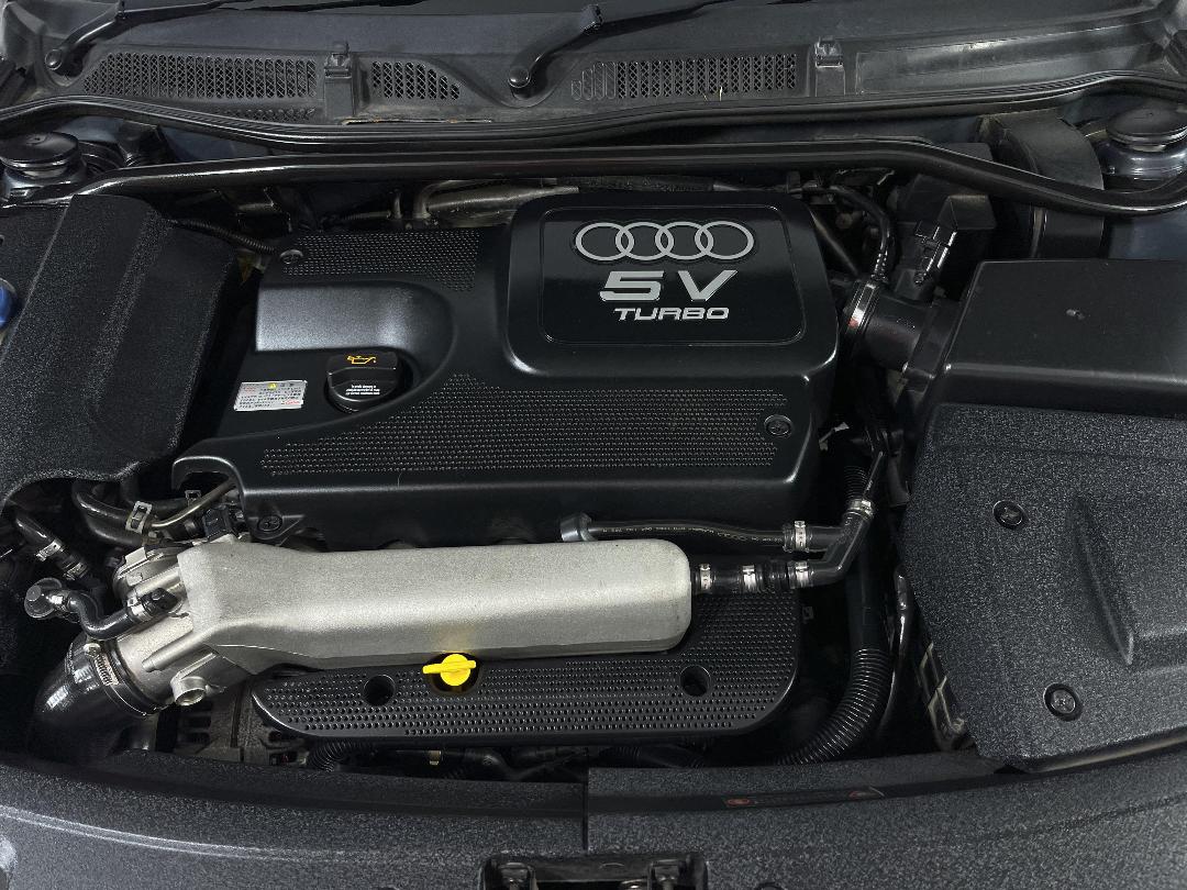 Photo '13' of Audi TT Photo '13' of Audi TT