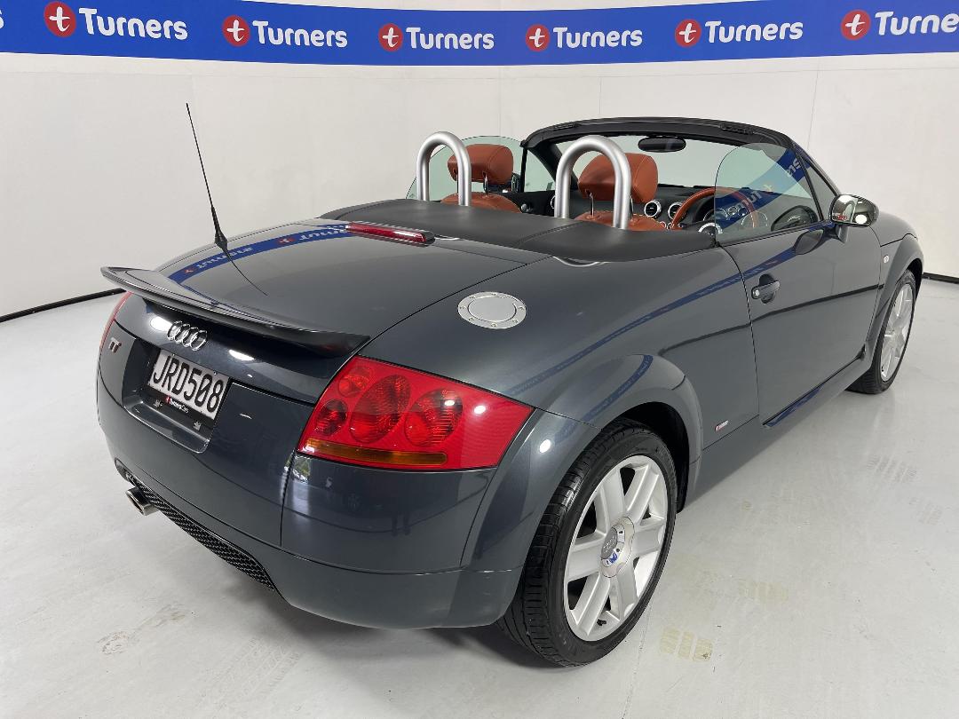 Photo '24' of Audi TT Photo '24' of Audi TT