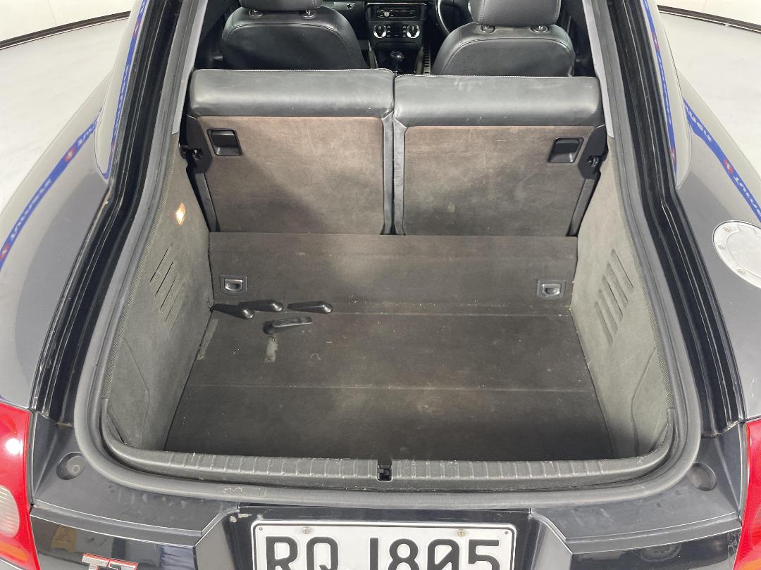 Photo '12' of Audi TT