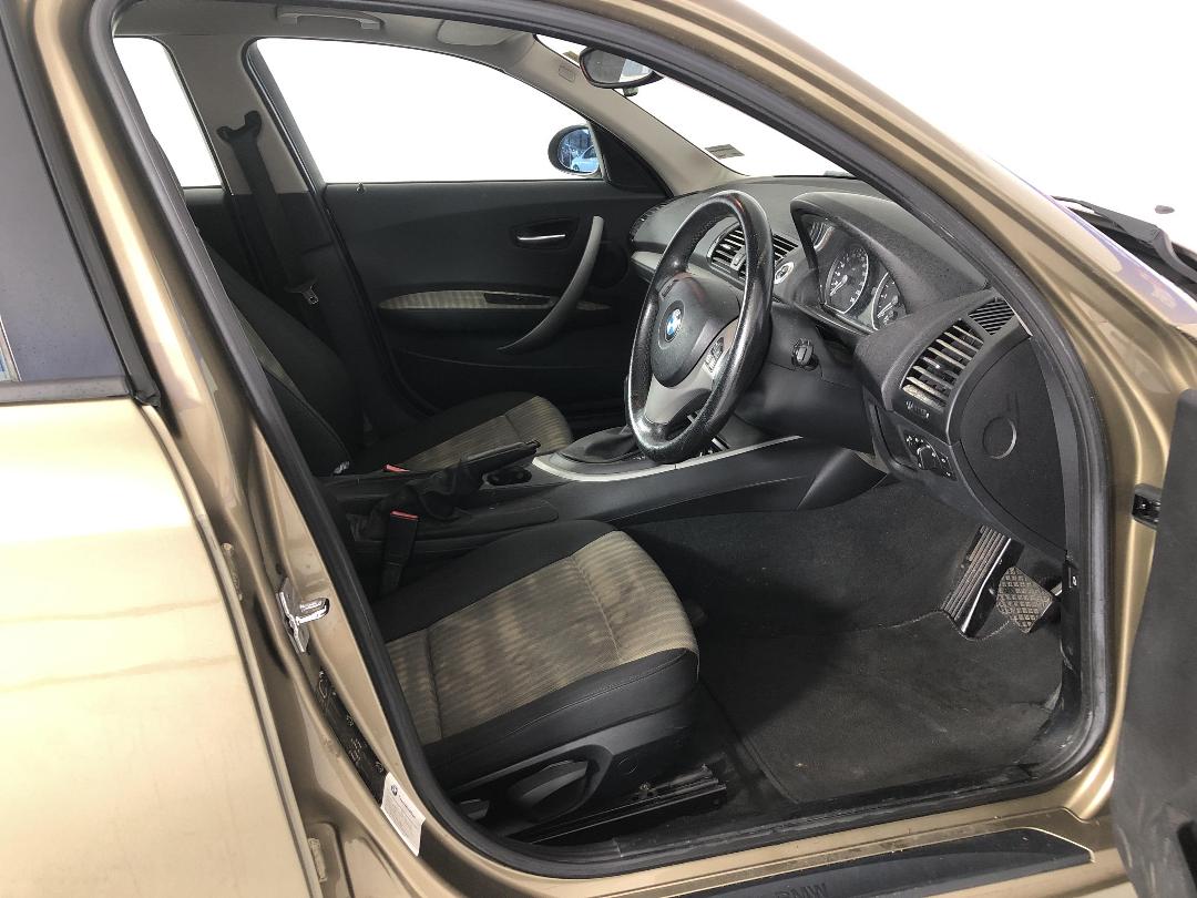 Photo '16' of BMW 1 Series