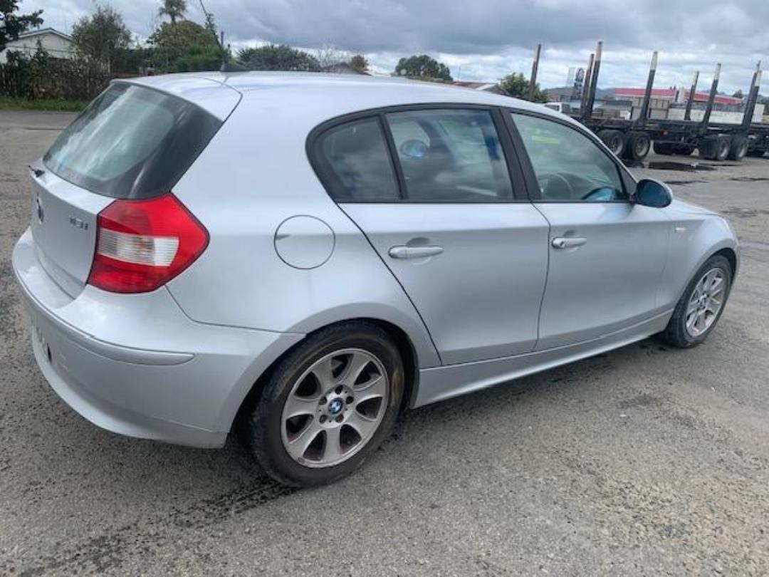 Photo '7' of BMW 118I Photo '7' of BMW 118I