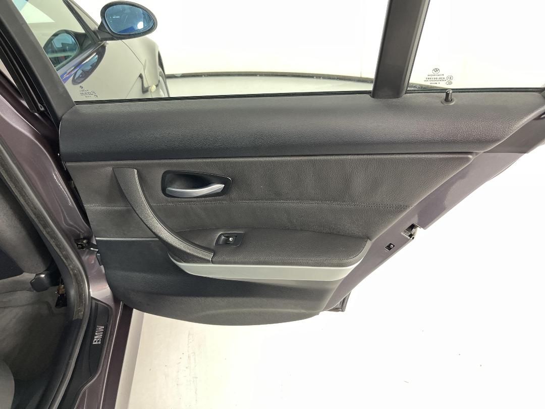 Photo '19' of BMW 3 Series