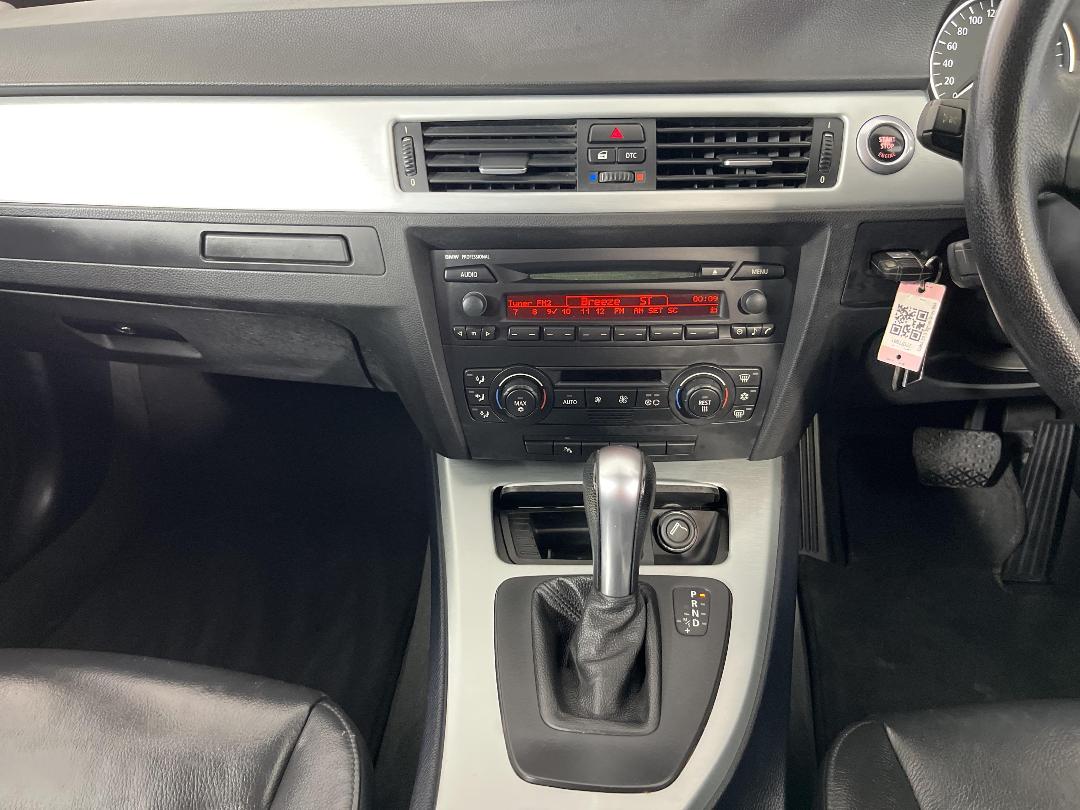 Photo '18' of BMW 3 Series