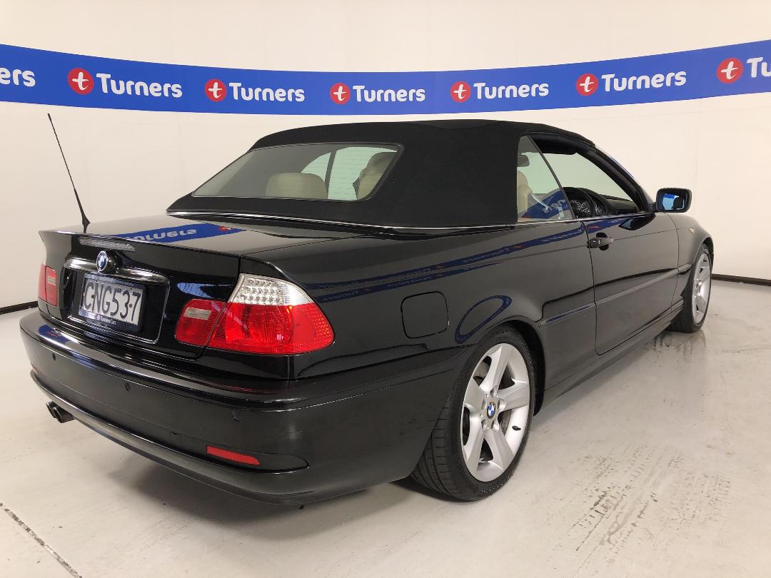 Photo '7' of BMW 3 Series Photo '7' of BMW 3 Series