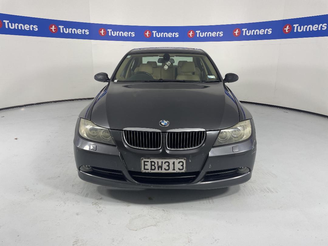 Photo '2' of BMW 3 Series 330I Photo '2' of BMW 3 Series 330I