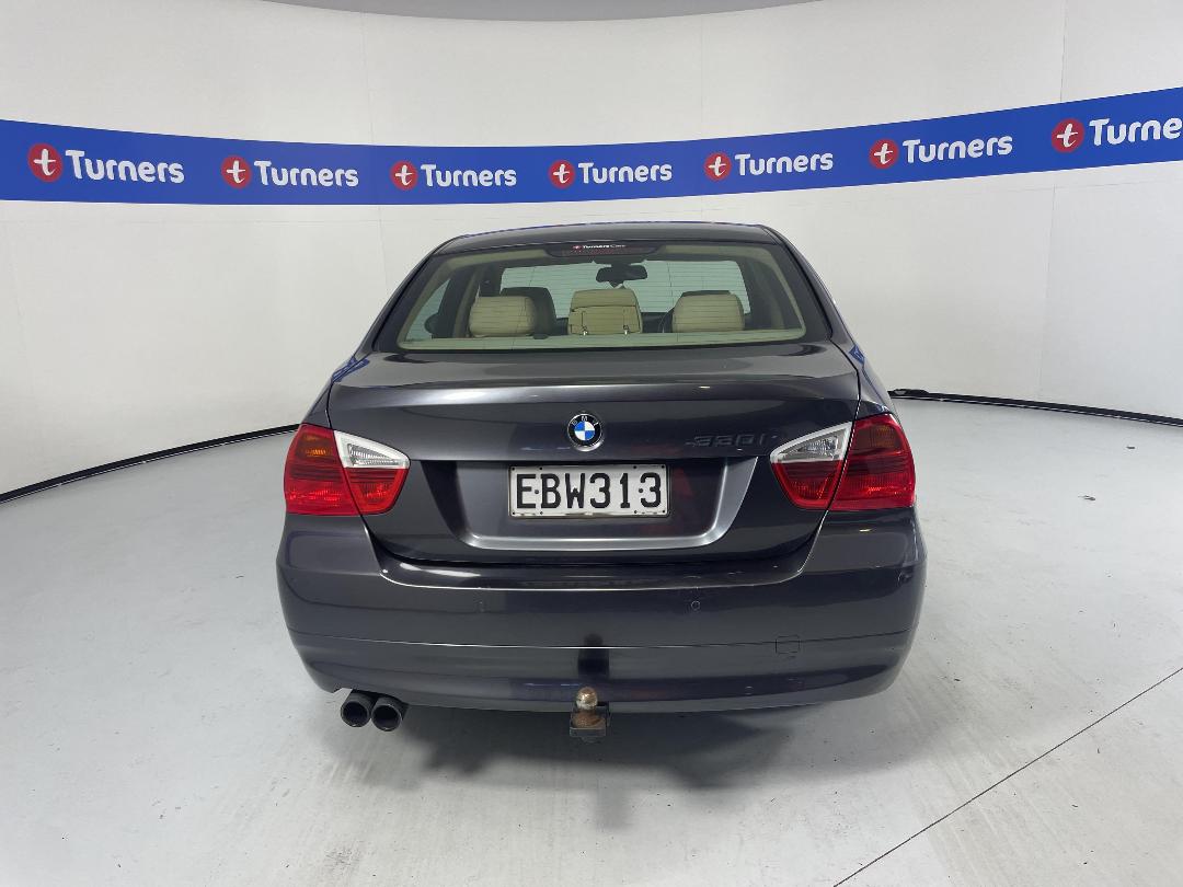 Photo '5' of BMW 3 Series 330I Photo '5' of BMW 3 Series 330I