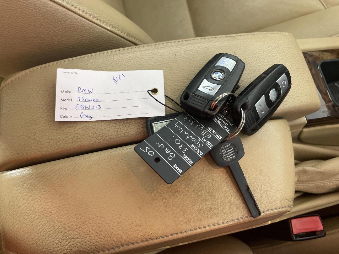 Photo '20' of BMW 3 Series 330I Photo '20' of BMW 3 Series 330I