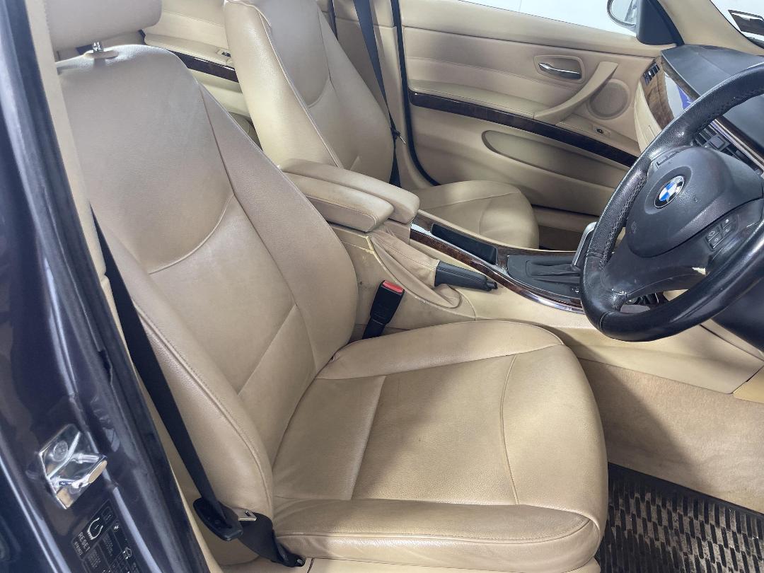 Photo '14' of BMW 3 Series 330I Photo '14' of BMW 3 Series 330I