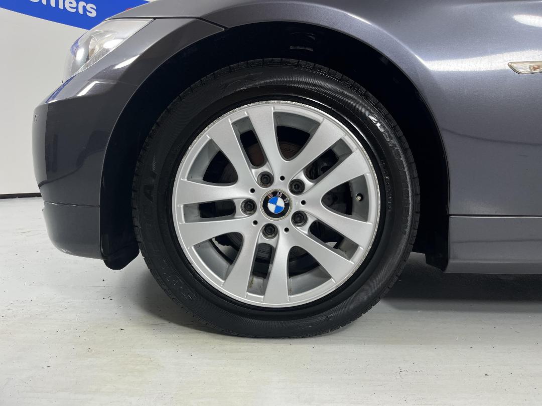 Photo '10' of BMW 3 Series