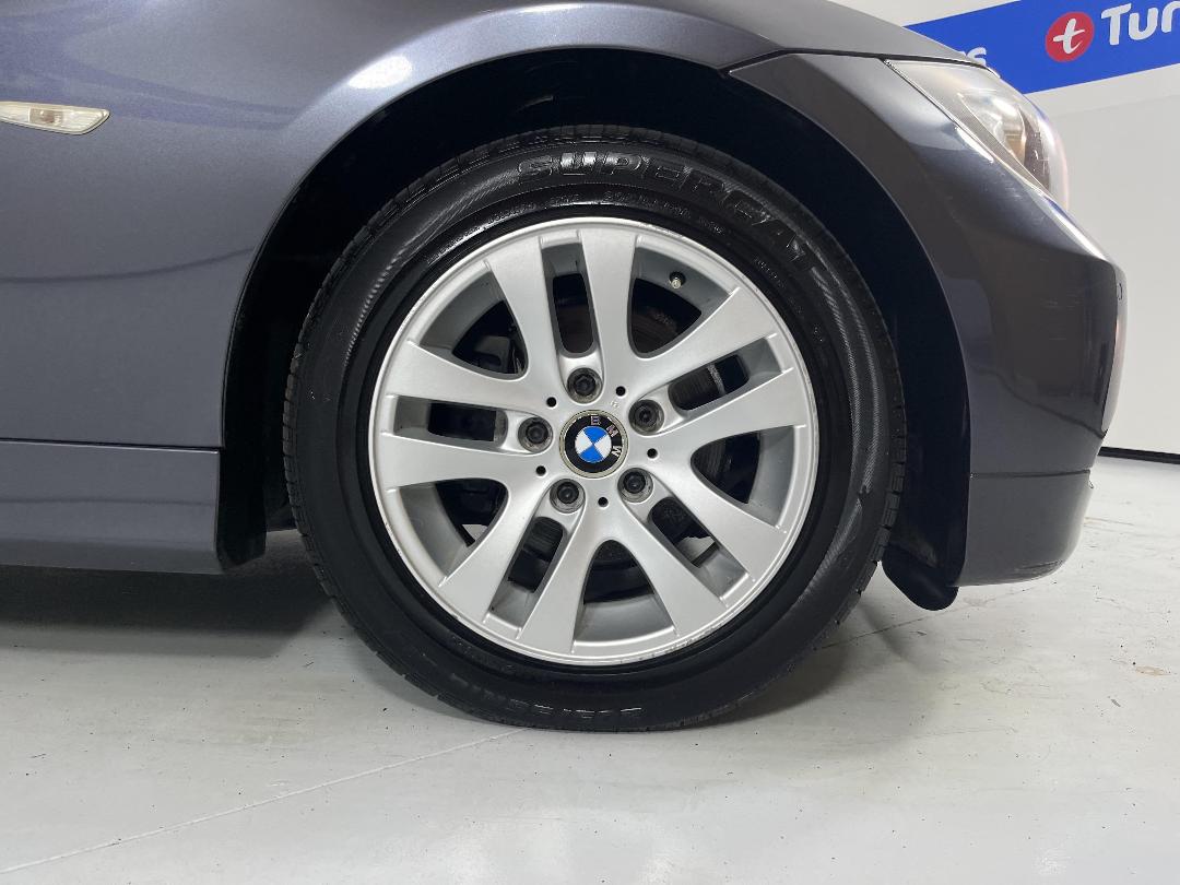 Photo '9' of BMW 3 Series