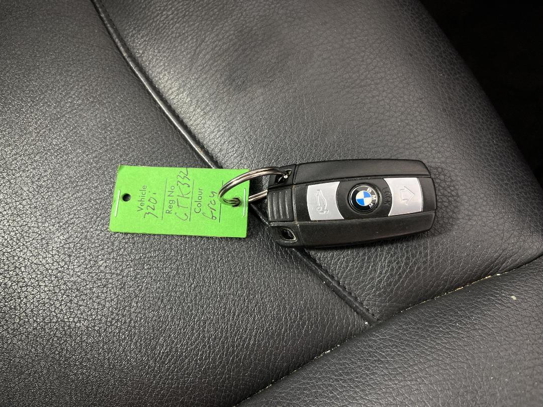 Photo '22' of BMW 3 Series