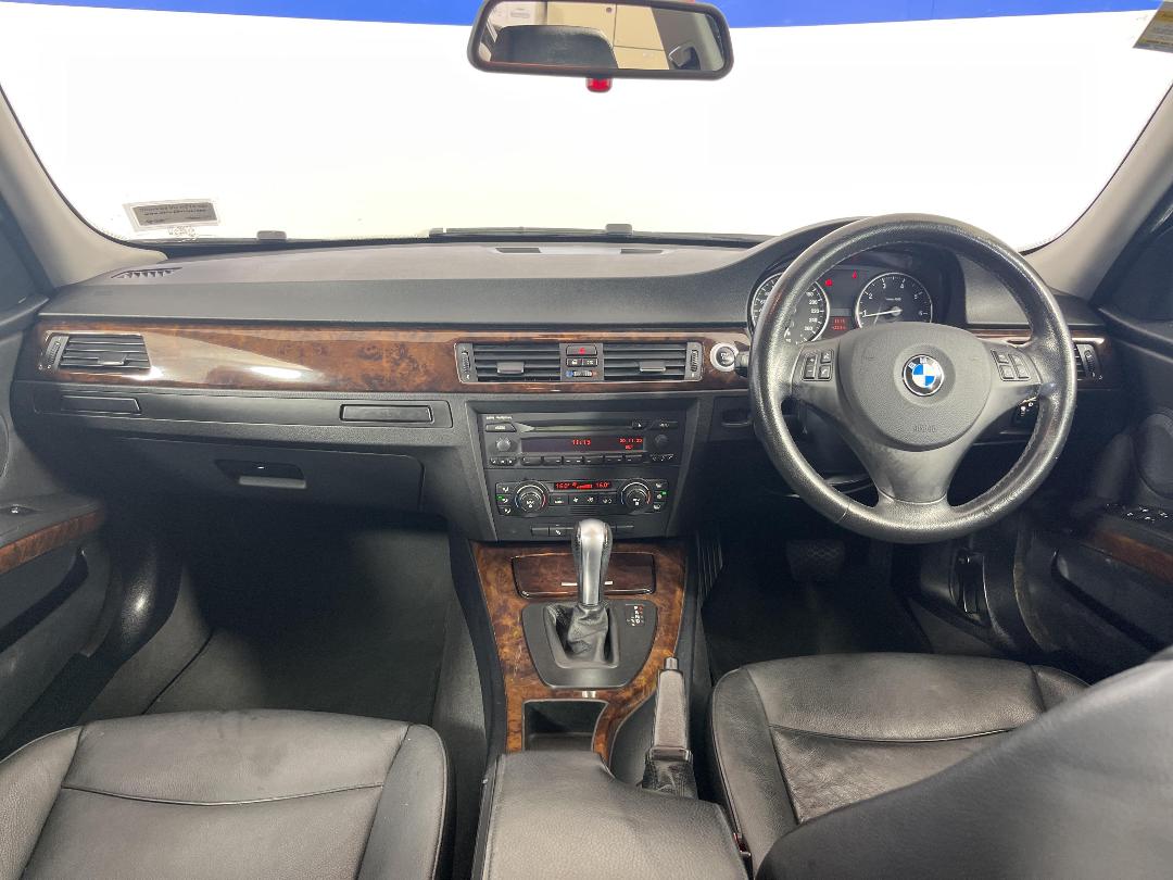 Photo '17' of BMW 3 Series