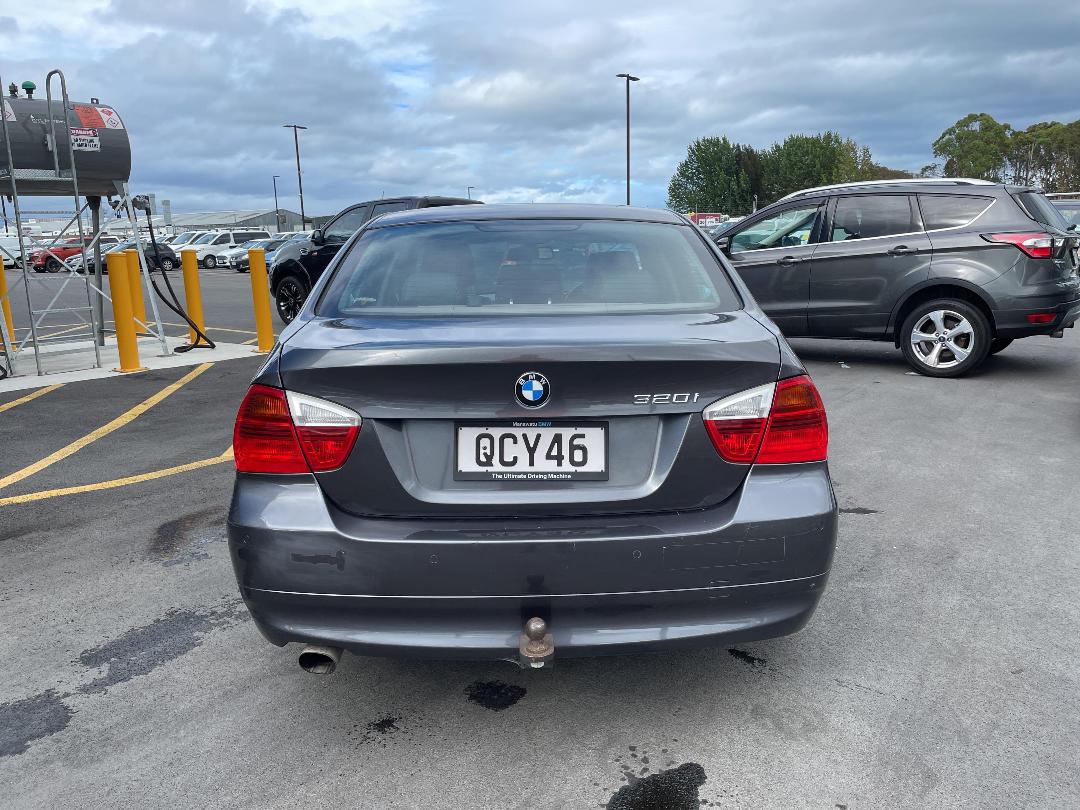 Photo '9' of BMW 3 Series 320I Photo '9' of BMW 3 Series 320I