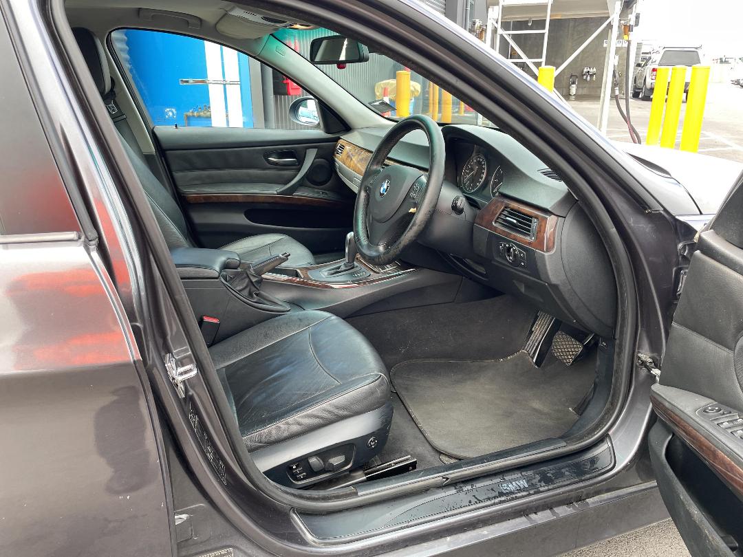 Photo '14' of BMW 3 Series 320I Photo '14' of BMW 3 Series 320I