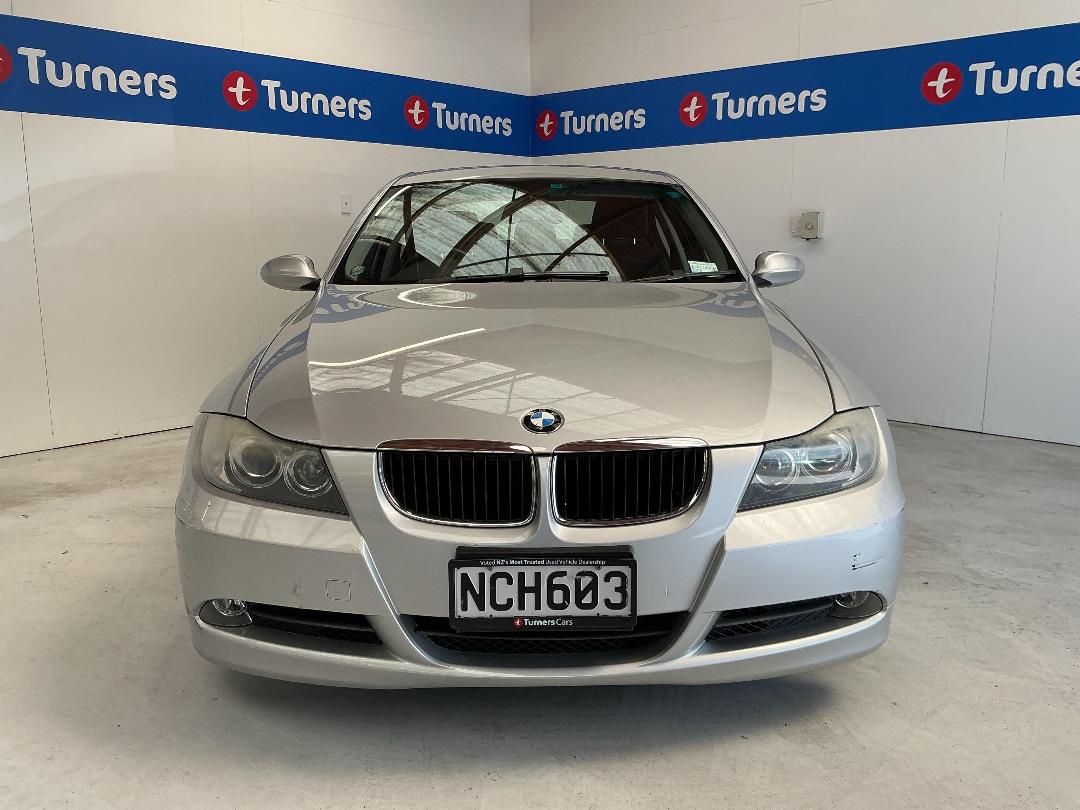 Photo '2' of BMW 320I