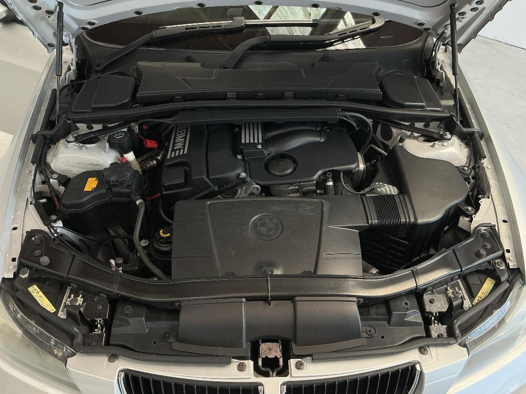 Photo '13' of BMW 320I